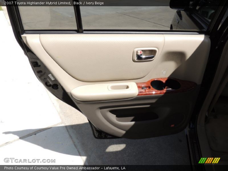 Black / Ivory Beige 2007 Toyota Highlander Hybrid Limited