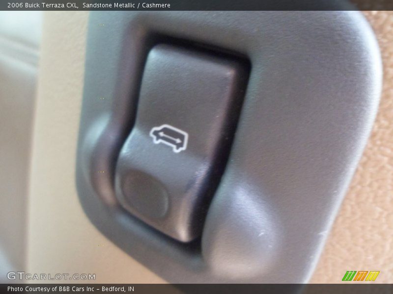 Sandstone Metallic / Cashmere 2006 Buick Terraza CXL