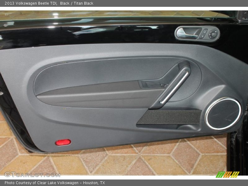 Black / Titan Black 2013 Volkswagen Beetle TDI