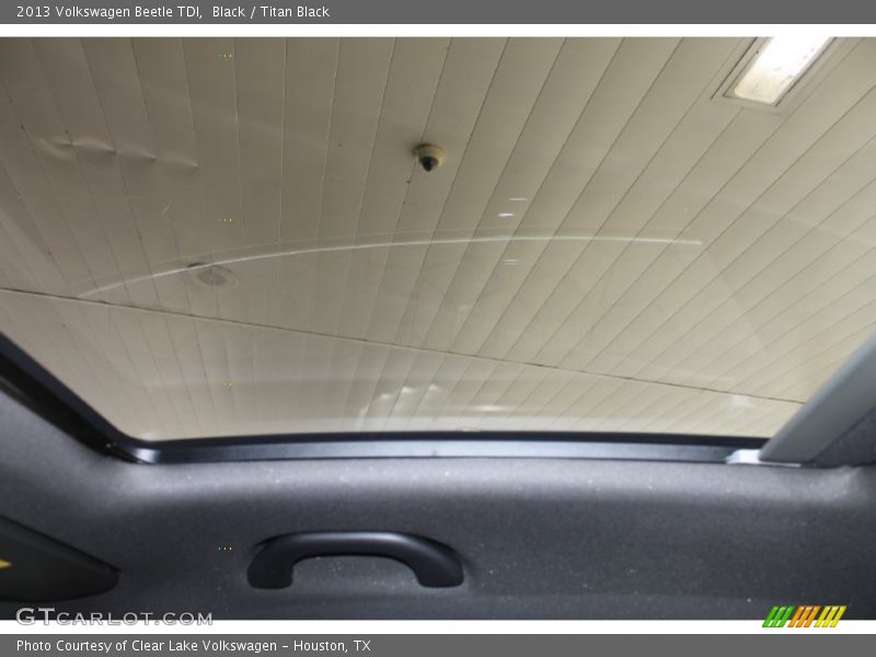 Black / Titan Black 2013 Volkswagen Beetle TDI