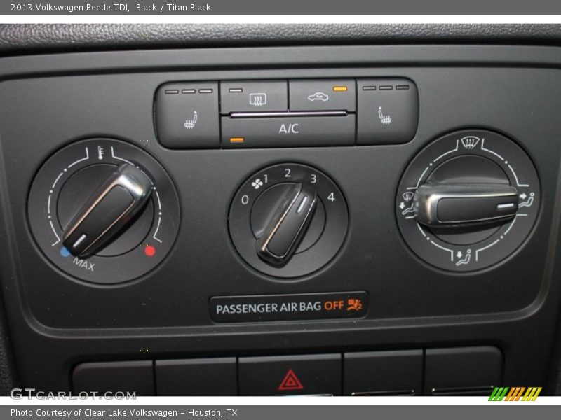 Black / Titan Black 2013 Volkswagen Beetle TDI