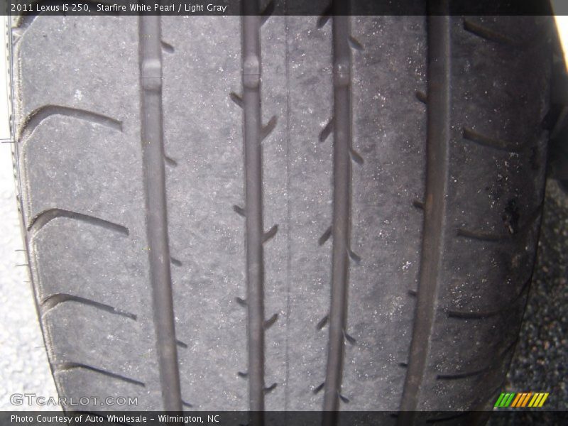 Starfire White Pearl / Light Gray 2011 Lexus IS 250