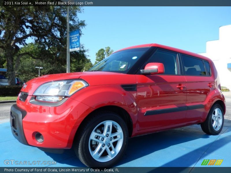 Molten Red / Black Soul Logo Cloth 2011 Kia Soul +