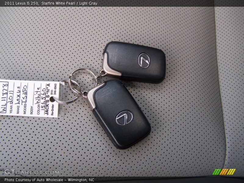 Starfire White Pearl / Light Gray 2011 Lexus IS 250