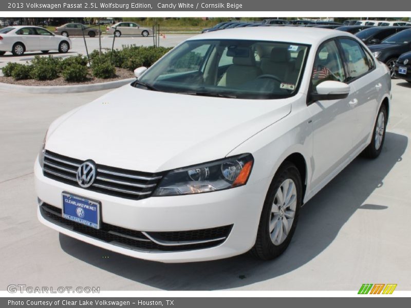 Candy White / Cornsilk Beige 2013 Volkswagen Passat 2.5L Wolfsburg Edition