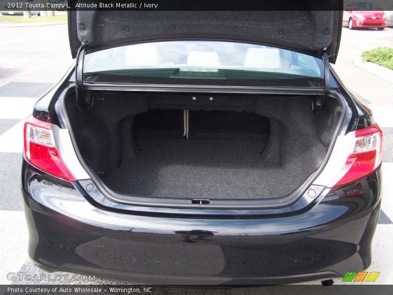 Attitude Black Metallic / Ivory 2012 Toyota Camry L