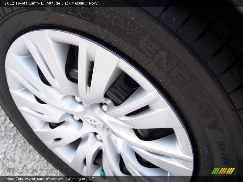 Attitude Black Metallic / Ivory 2012 Toyota Camry L