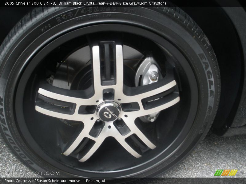 Custom Wheels of 2005 300 C SRT-8