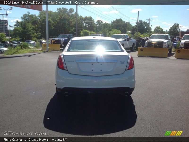 White Chocolate Tri-Coat / Cashmere 2009 Lincoln MKS AWD Sedan