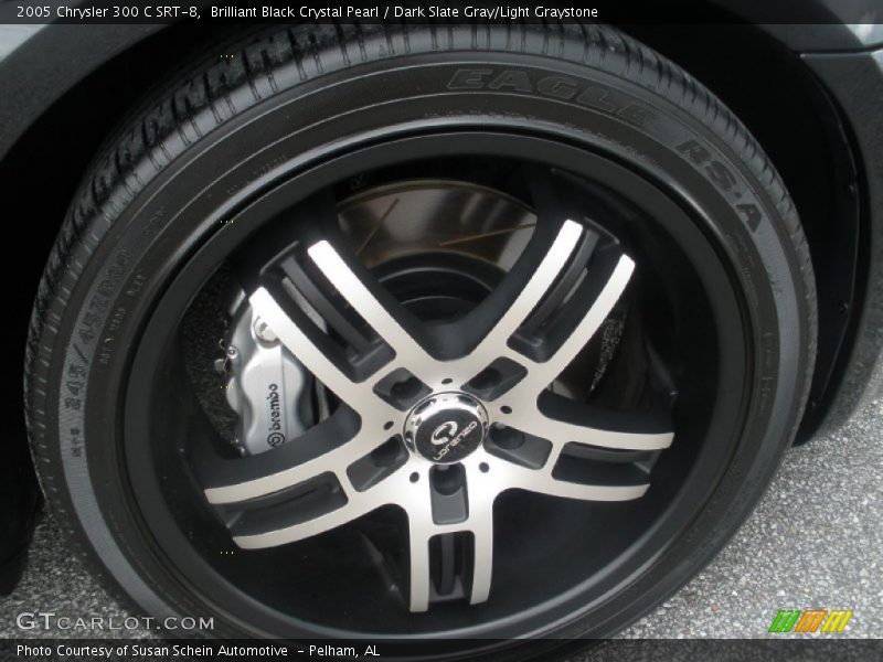Custom Wheels of 2005 300 C SRT-8
