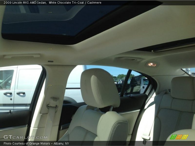 White Chocolate Tri-Coat / Cashmere 2009 Lincoln MKS AWD Sedan