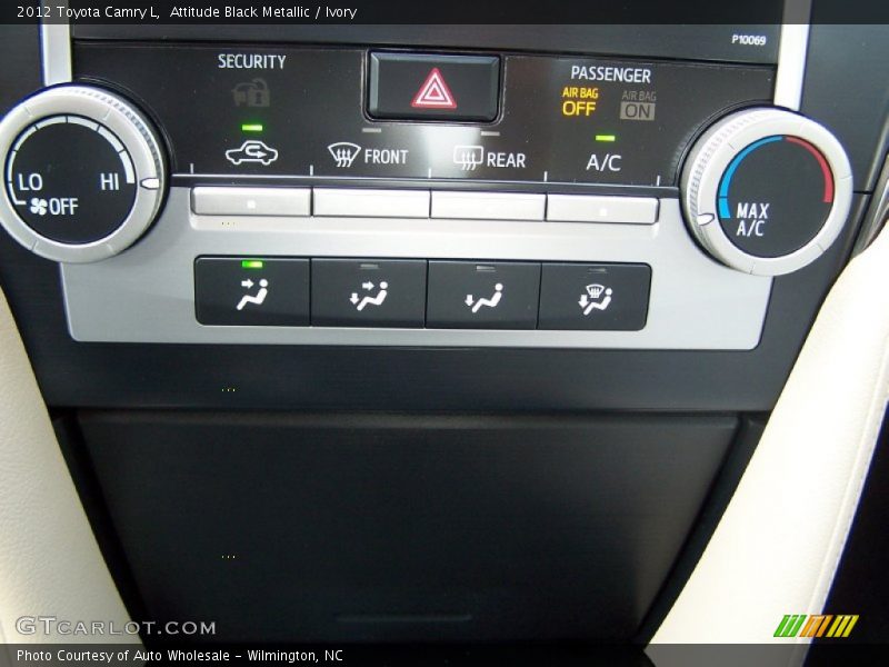 Attitude Black Metallic / Ivory 2012 Toyota Camry L