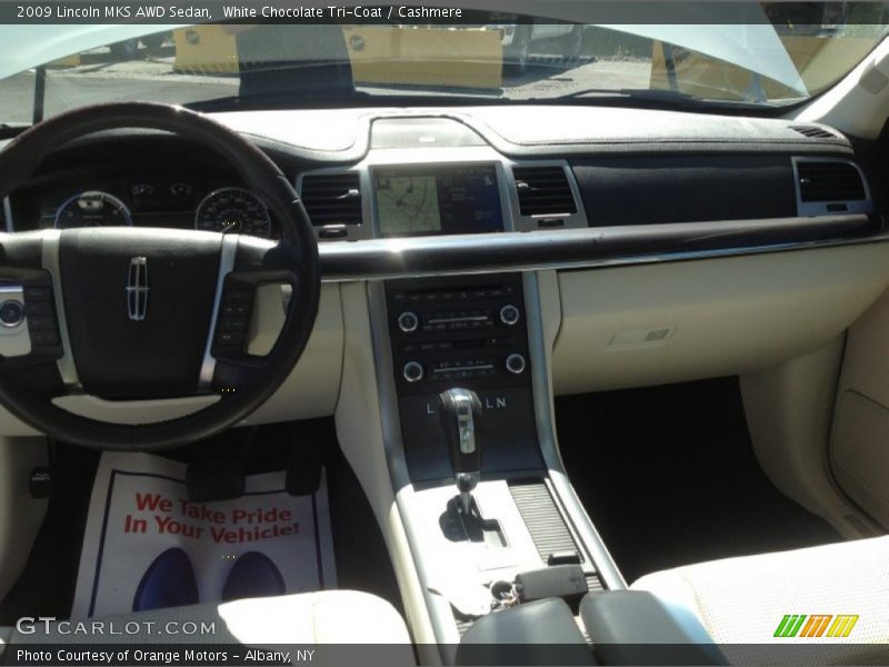 White Chocolate Tri-Coat / Cashmere 2009 Lincoln MKS AWD Sedan