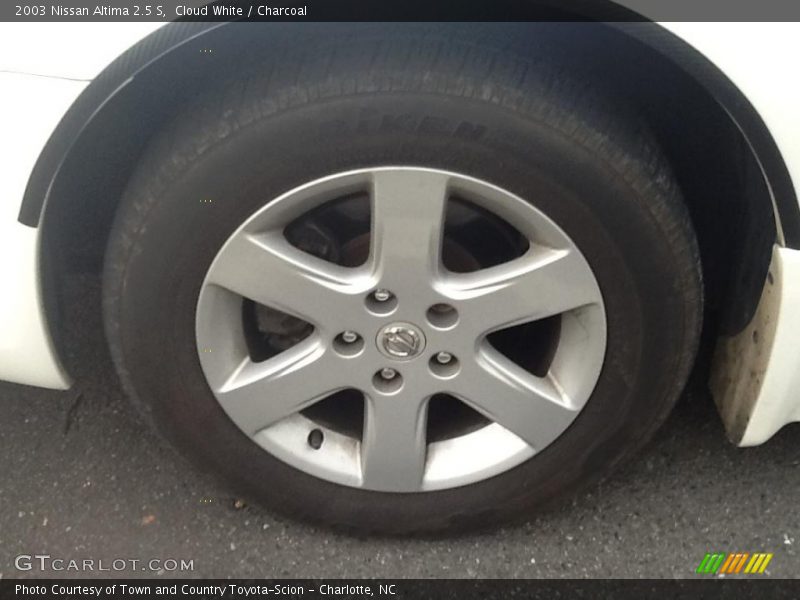 Cloud White / Charcoal 2003 Nissan Altima 2.5 S