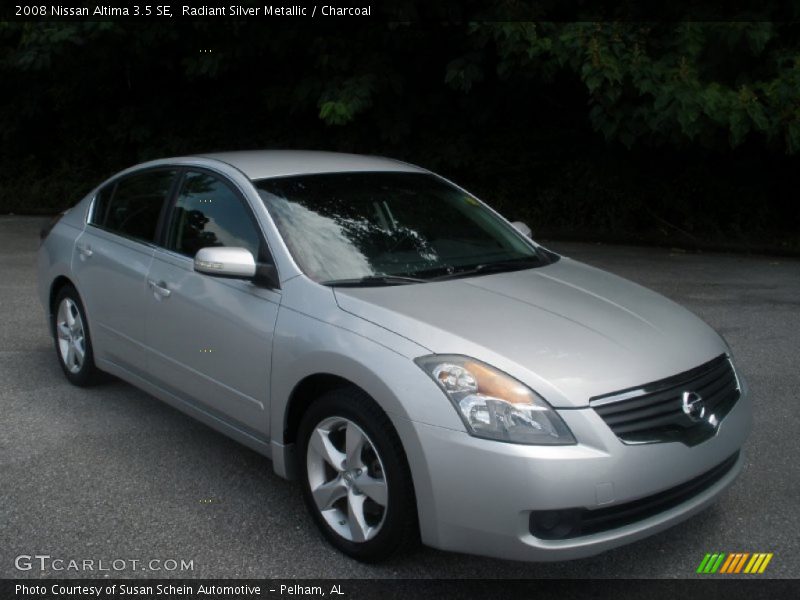 Radiant Silver Metallic / Charcoal 2008 Nissan Altima 3.5 SE