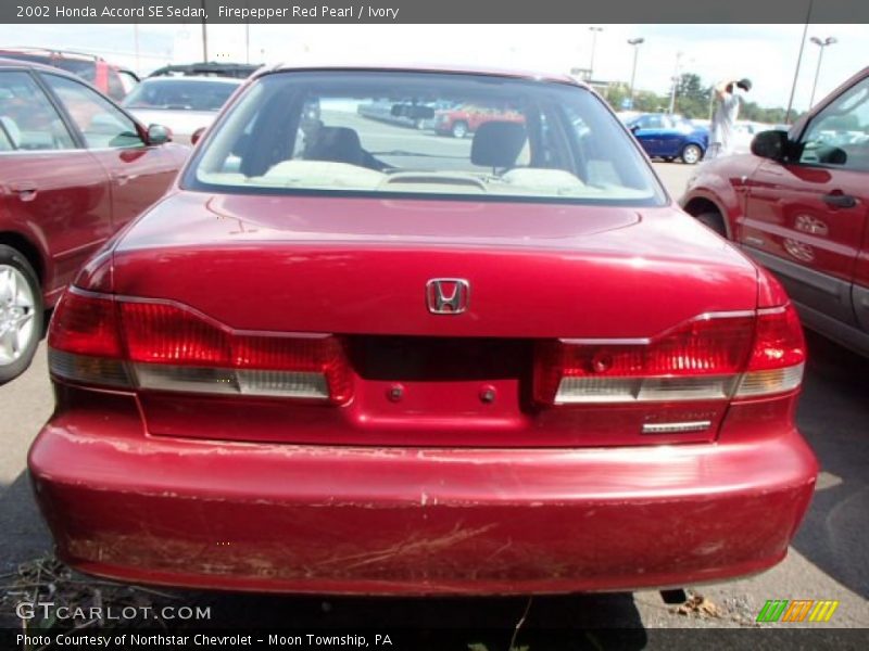 Firepepper Red Pearl / Ivory 2002 Honda Accord SE Sedan