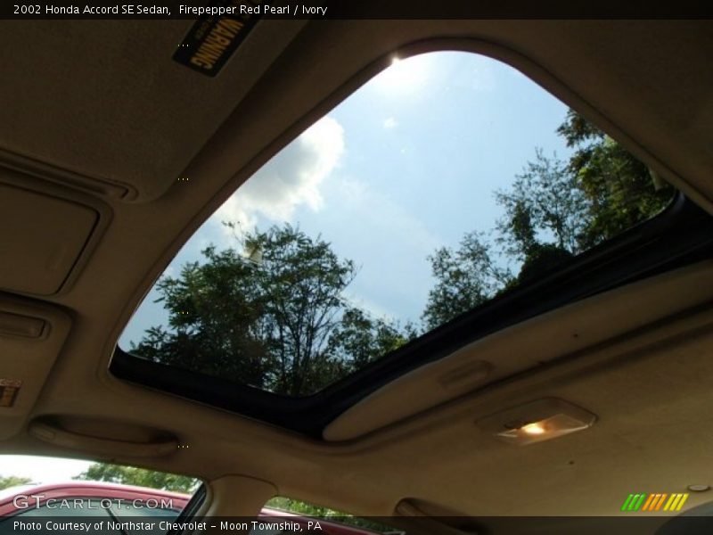 Firepepper Red Pearl / Ivory 2002 Honda Accord SE Sedan