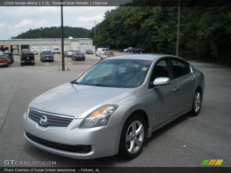 Radiant Silver Metallic / Charcoal 2008 Nissan Altima 3.5 SE