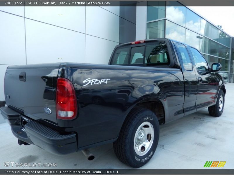 Black / Medium Graphite Grey 2003 Ford F150 XL SuperCab