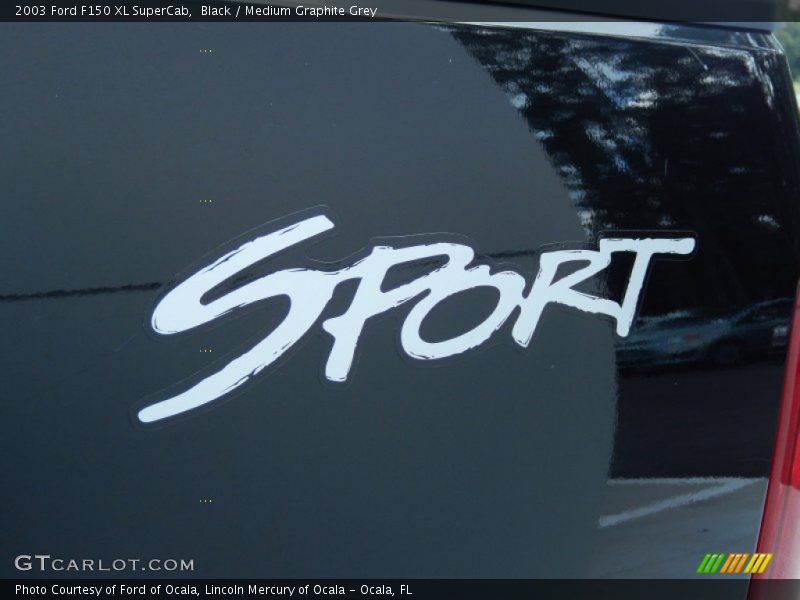 Black / Medium Graphite Grey 2003 Ford F150 XL SuperCab