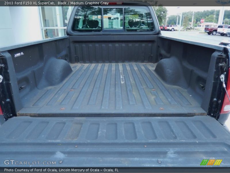 Black / Medium Graphite Grey 2003 Ford F150 XL SuperCab