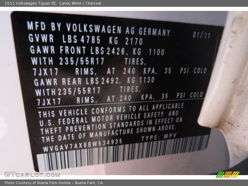Candy White / Charcoal 2011 Volkswagen Tiguan SE