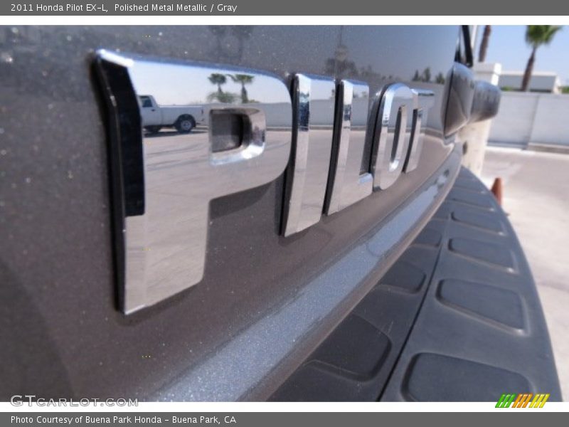 Polished Metal Metallic / Gray 2011 Honda Pilot EX-L