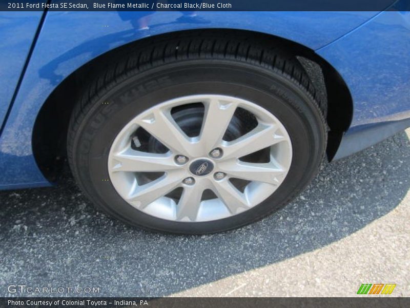 Blue Flame Metallic / Charcoal Black/Blue Cloth 2011 Ford Fiesta SE Sedan
