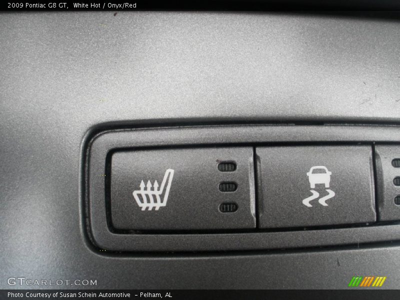 White Hot / Onyx/Red 2009 Pontiac G8 GT