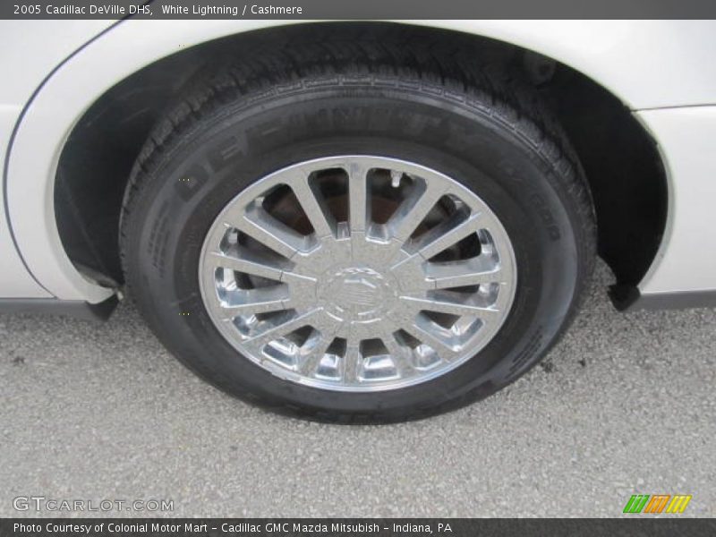 White Lightning / Cashmere 2005 Cadillac DeVille DHS