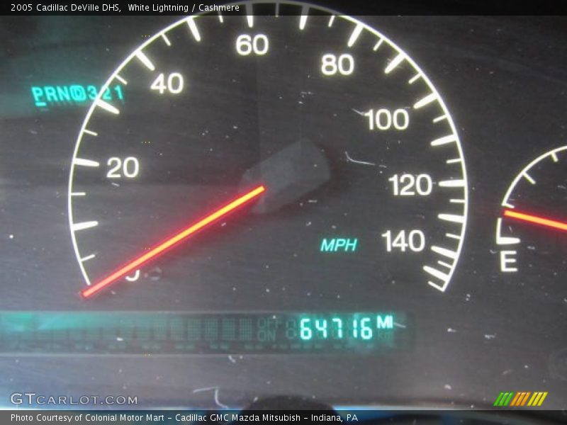 White Lightning / Cashmere 2005 Cadillac DeVille DHS