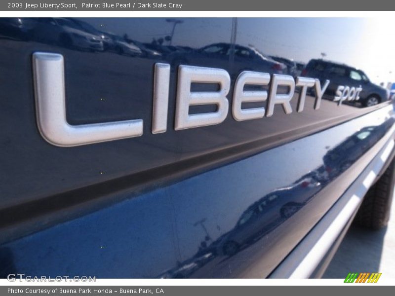 Patriot Blue Pearl / Dark Slate Gray 2003 Jeep Liberty Sport