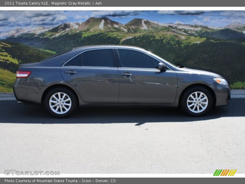 Magnetic Gray Metallic / Ash 2011 Toyota Camry XLE