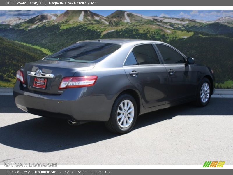 Magnetic Gray Metallic / Ash 2011 Toyota Camry XLE