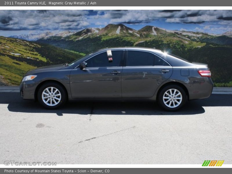 Magnetic Gray Metallic / Ash 2011 Toyota Camry XLE