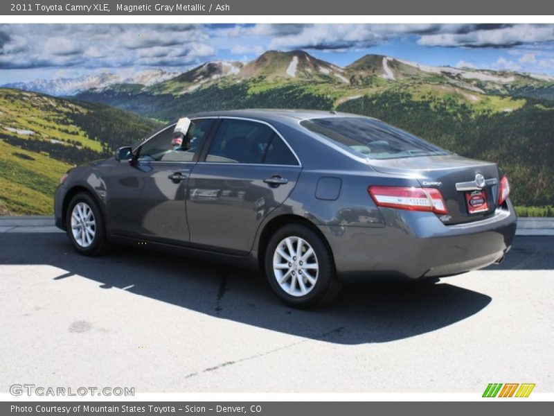Magnetic Gray Metallic / Ash 2011 Toyota Camry XLE