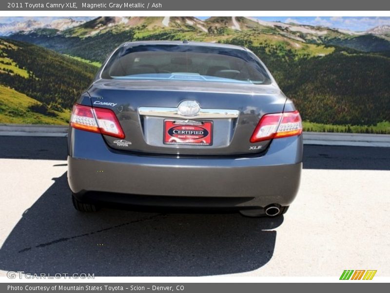 Magnetic Gray Metallic / Ash 2011 Toyota Camry XLE