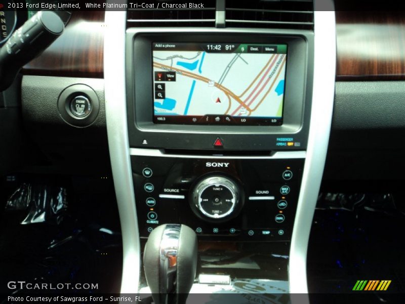 White Platinum Tri-Coat / Charcoal Black 2013 Ford Edge Limited