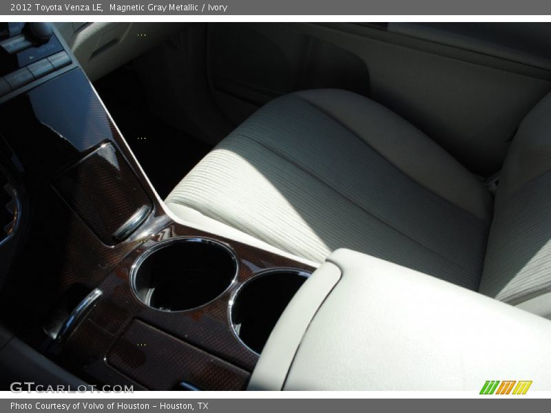 Magnetic Gray Metallic / Ivory 2012 Toyota Venza LE