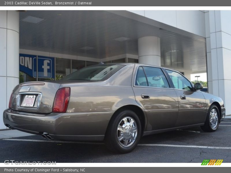 Bronzemist / Oatmeal 2003 Cadillac DeVille Sedan