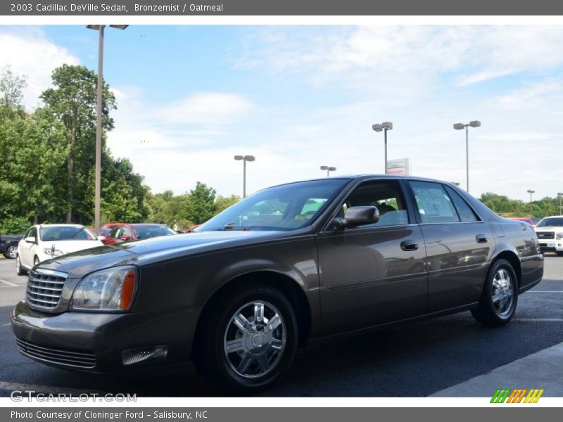 Bronzemist / Oatmeal 2003 Cadillac DeVille Sedan