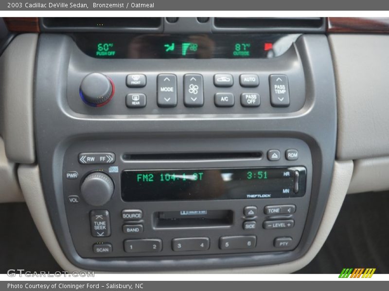 Bronzemist / Oatmeal 2003 Cadillac DeVille Sedan