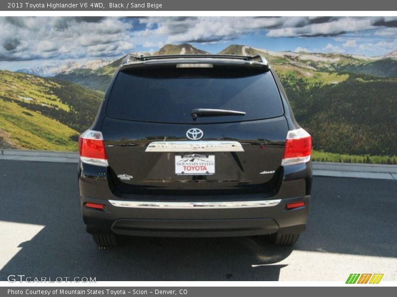 Black / Sand Beige 2013 Toyota Highlander V6 4WD
