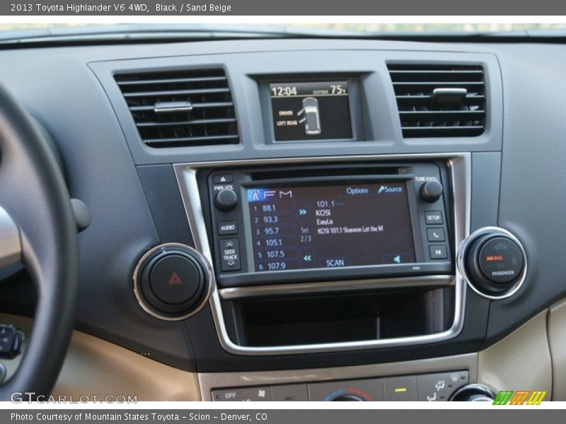 Black / Sand Beige 2013 Toyota Highlander V6 4WD