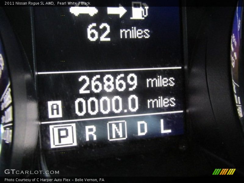 Pearl White / Black 2011 Nissan Rogue SL AWD