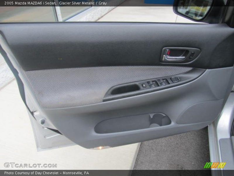 Glacier Silver Metallic / Gray 2005 Mazda MAZDA6 i Sedan