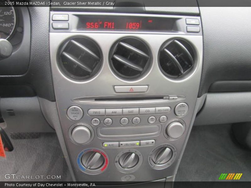 Glacier Silver Metallic / Gray 2005 Mazda MAZDA6 i Sedan
