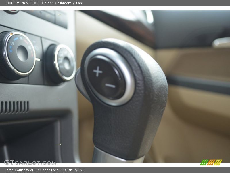 Golden Cashmere / Tan 2008 Saturn VUE XR