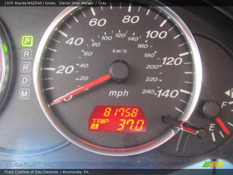 Glacier Silver Metallic / Gray 2005 Mazda MAZDA6 i Sedan