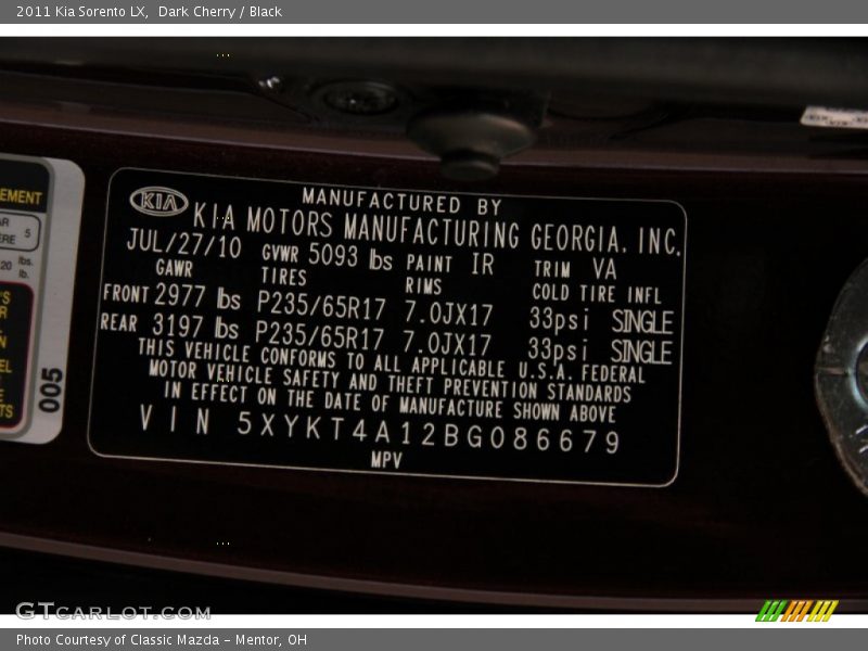 Dark Cherry / Black 2011 Kia Sorento LX